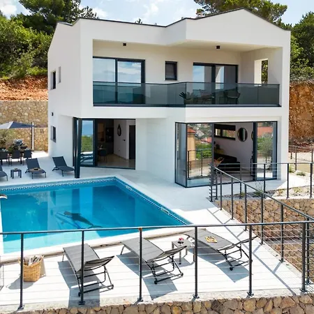 Luxury Villa Verbenico Hills- Amazing Sea View, Pool With Whirpool And Waterfall, Beach, In Famous Wine Region - Your Holiday With Style Vrbnik Exteriér fotografie