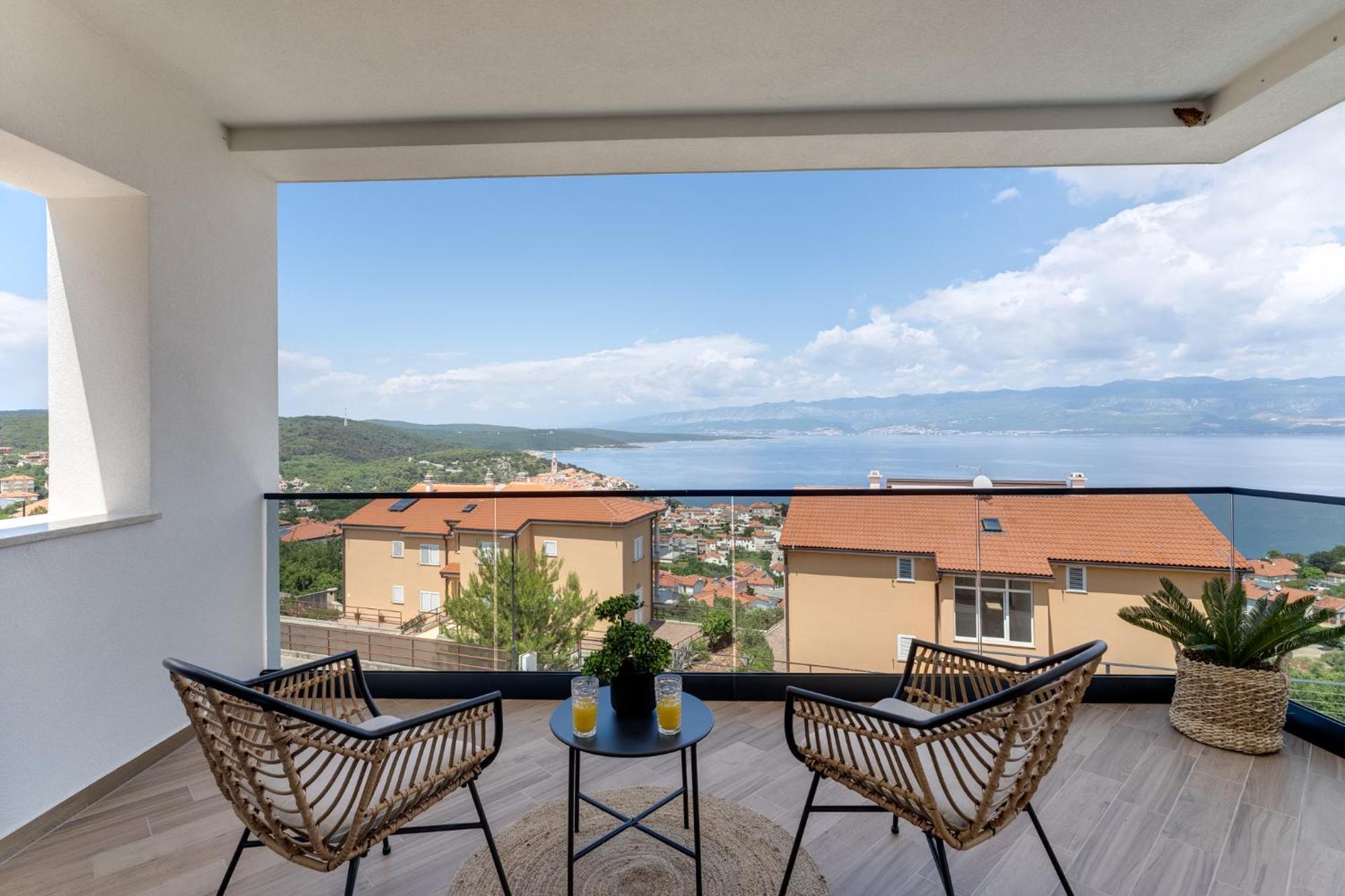 Luxury Verbenico Hills: Seaside Retreat With Pool And Wine * Vrbnik