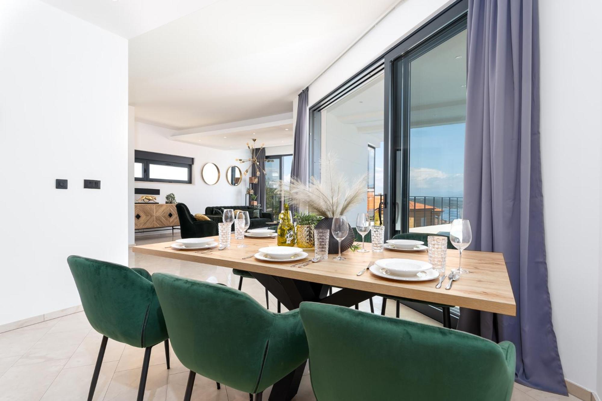 Luxury Verbenico Hills: Seaside Retreat With Pool And Wine Vrbnik
